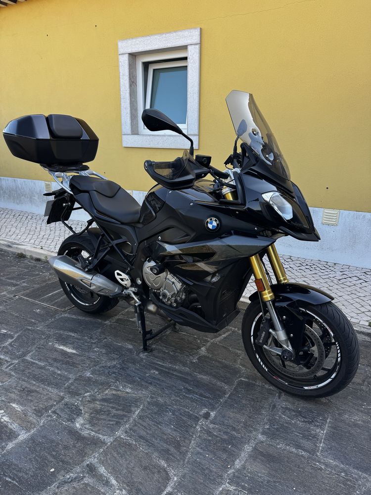 BMW S1000XR Triple Black