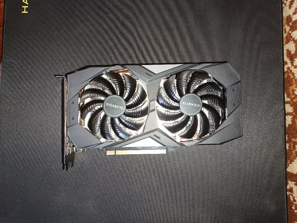 GTX 1660 Super Gigabyte