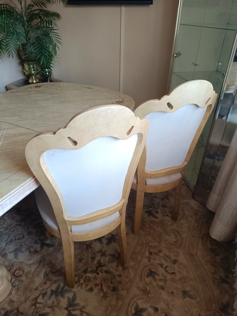 Włoski stół rozkładany