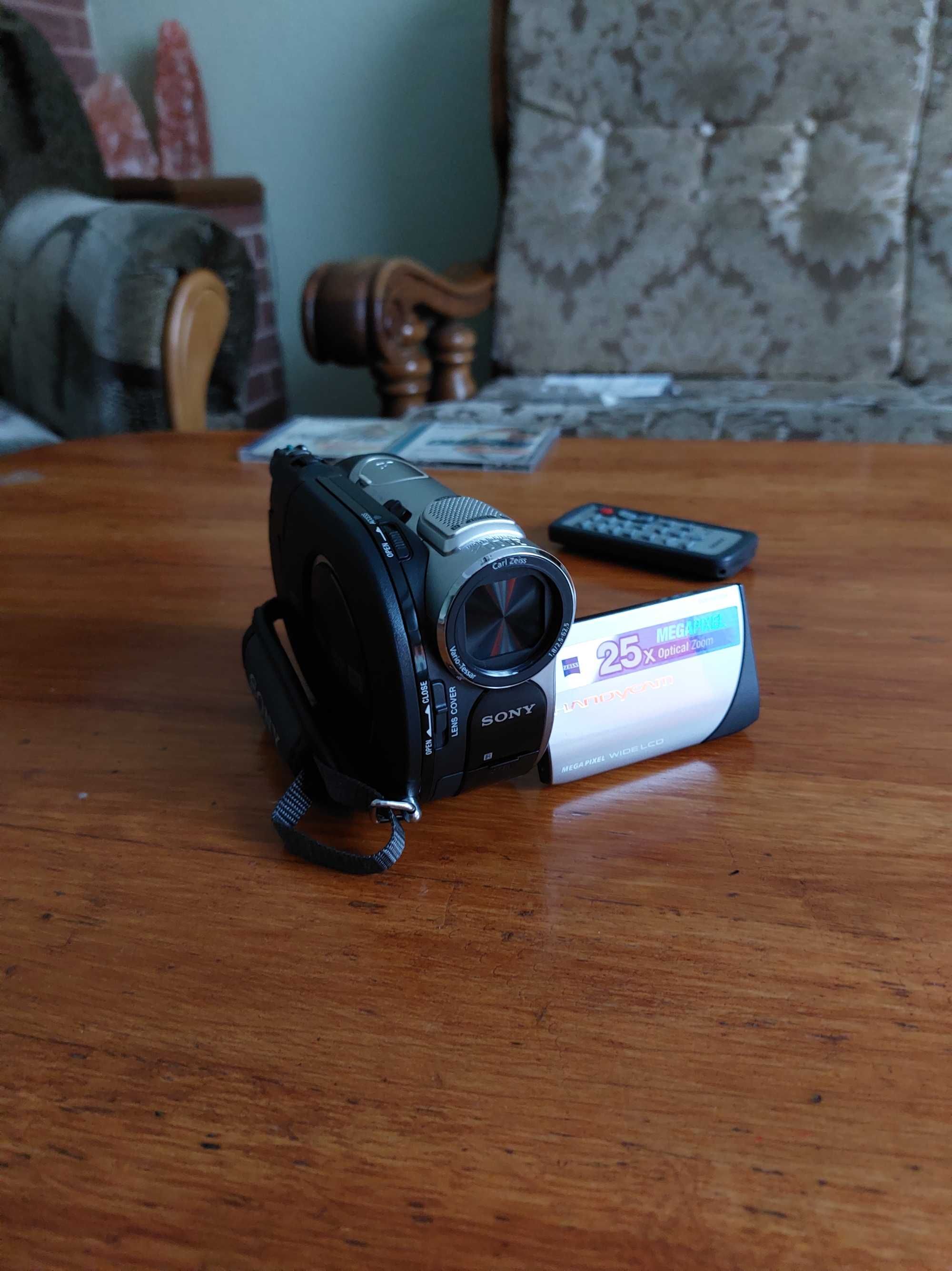 Відеокамера SONY DCR-DVD308E