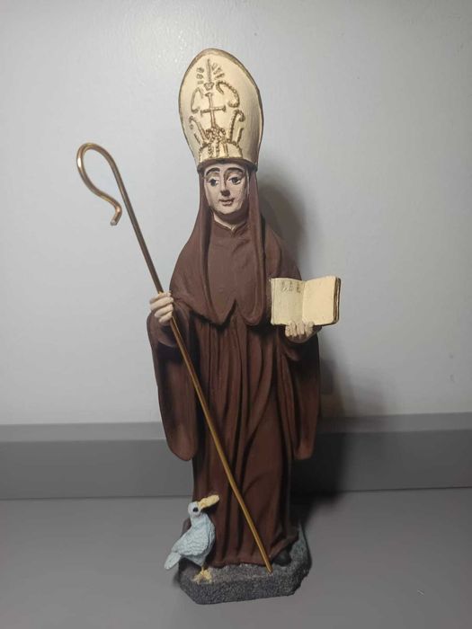 Escultura de São Bento – Cerâmica pintada à mão