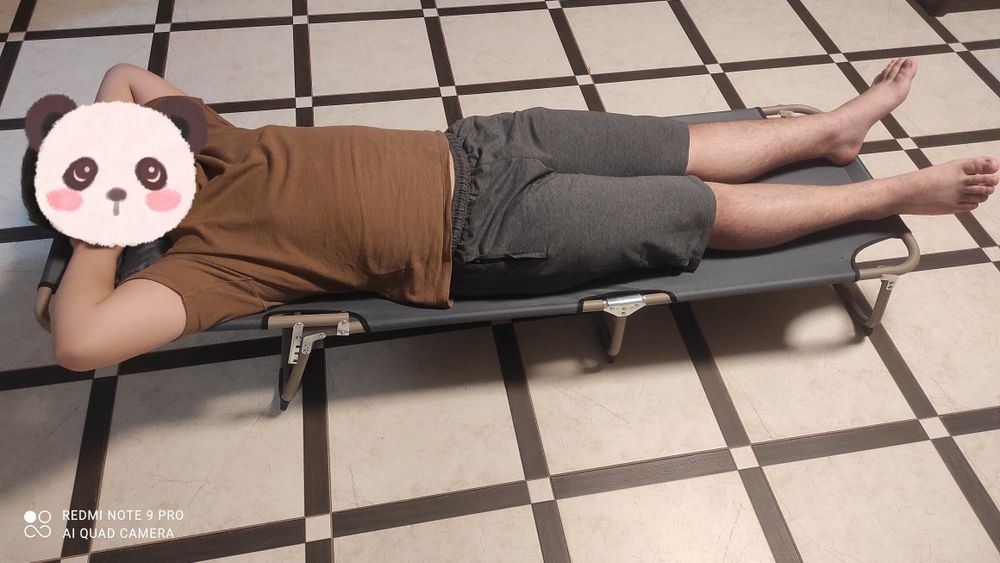 Розкладачка диван ліжко розкладне. Розкладушка.