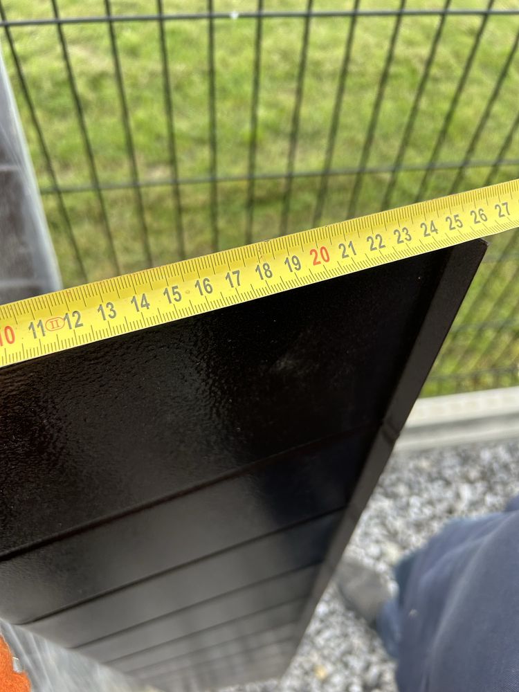 Parapet zewnetrzny metalowy
