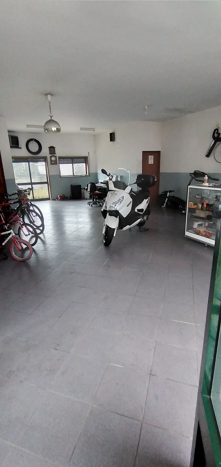 Espaço comercial em Gondomar junto ctt. S.pedro da cova o próprio.