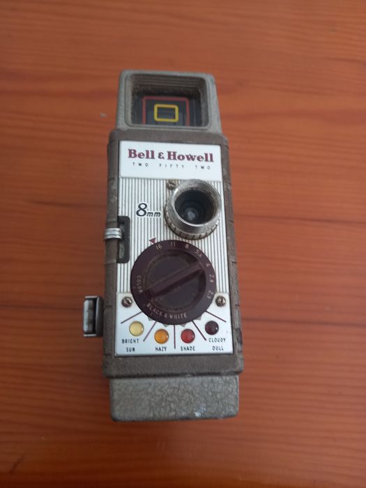 Maquina filmar vintage Bell & Howell