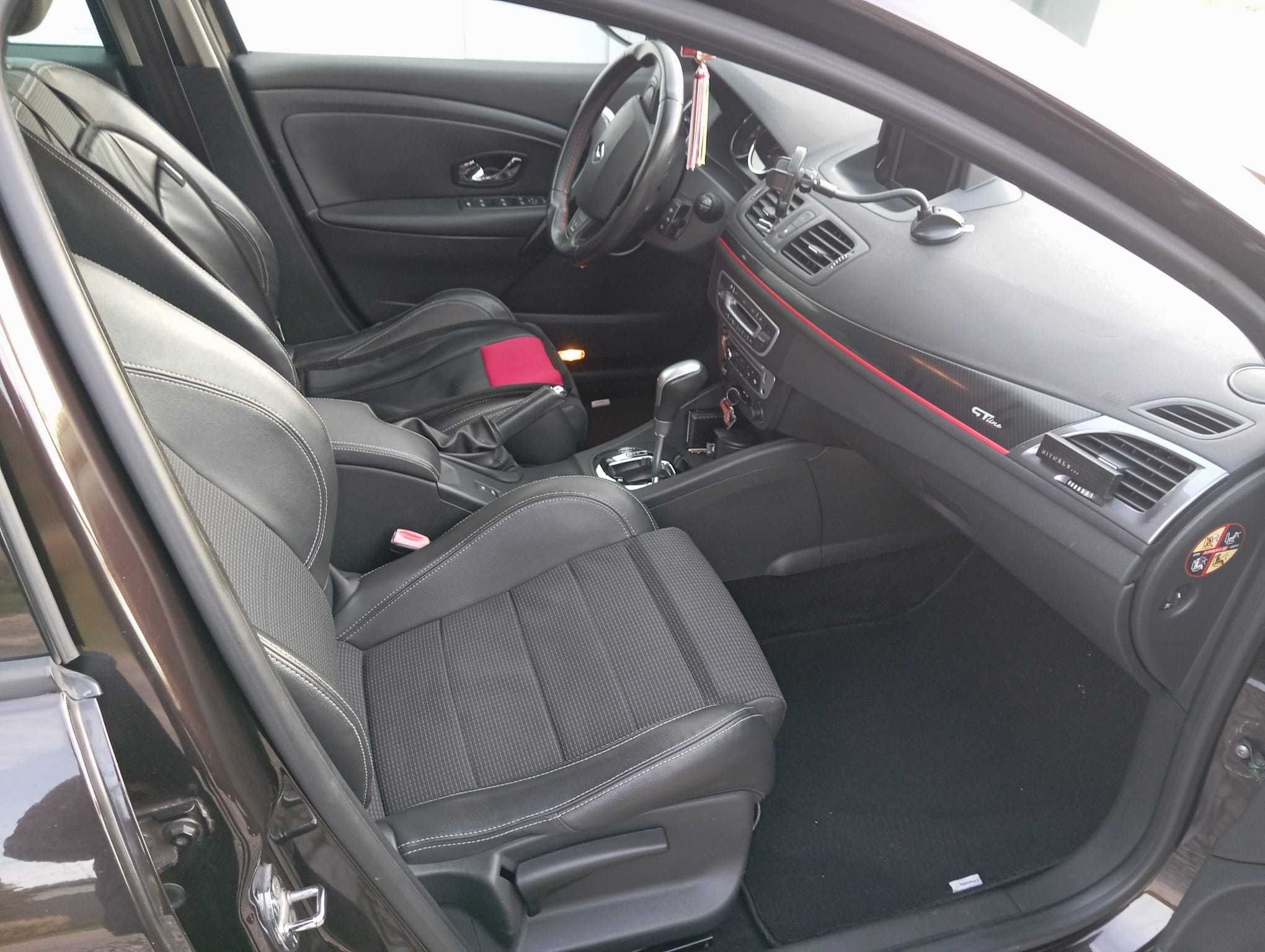 Renault Megane Sport Tourer 1.5 DCI 110cv GT Line
Nacional