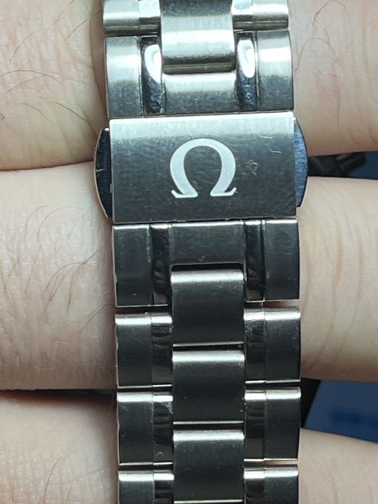 Omega Speedmaster Racing