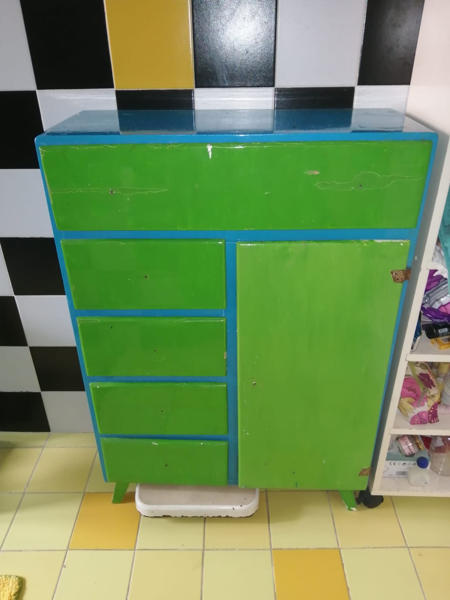 Pequeno móvel WC 5 gavetas + 1 porta (com prateleira)