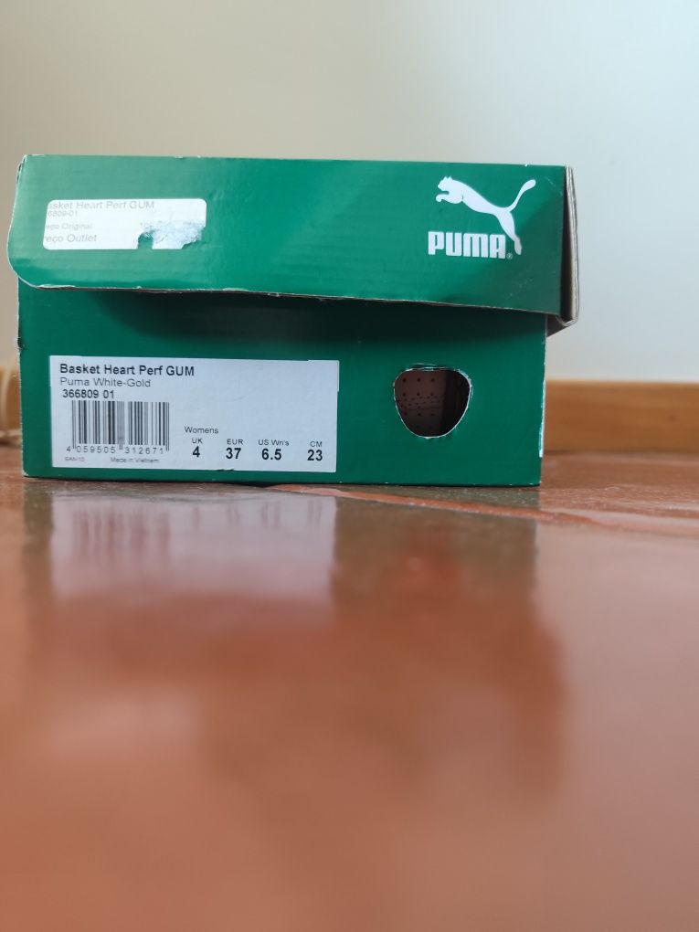 Sapatilhas Puma NOVAS Basket Heart Perf GUM 37