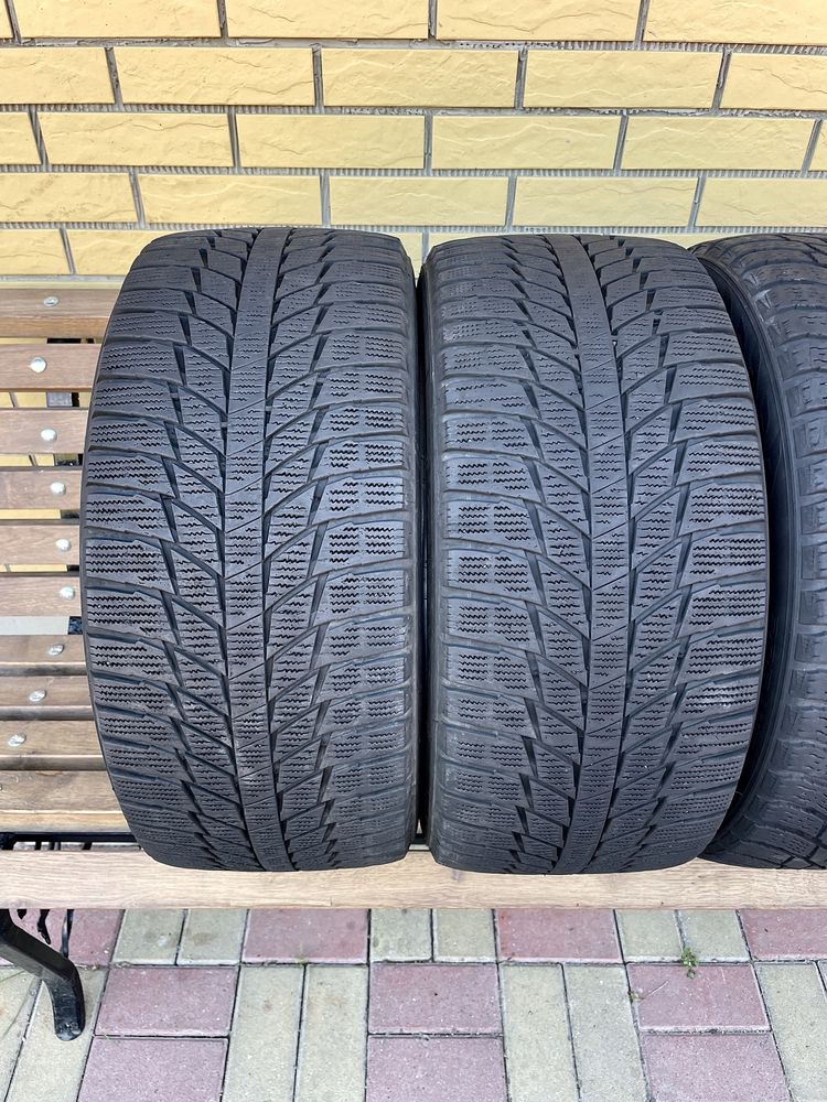 Шини Резина 235.45 R17 Nokian Triagle Зима