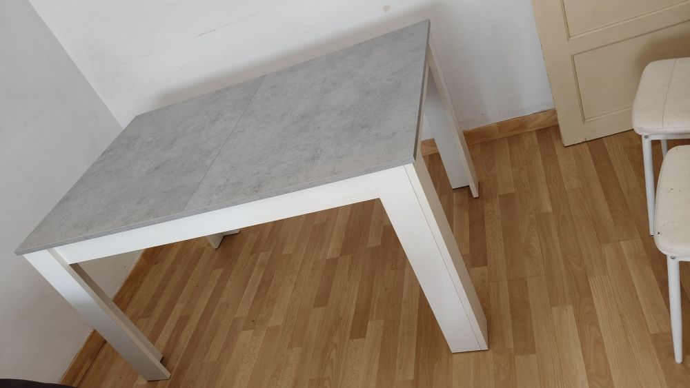 Vendo mesa de jantar