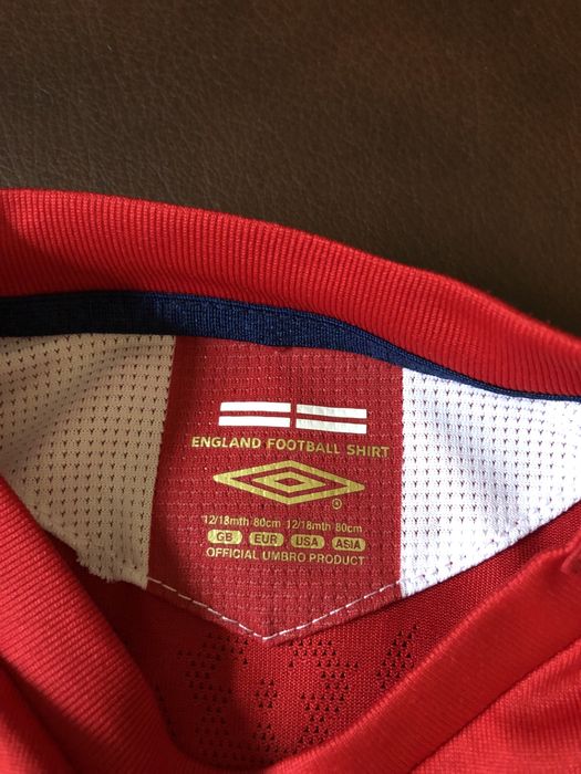 Oryginalna koszulka drużyny piłkarskiej marki Umbro