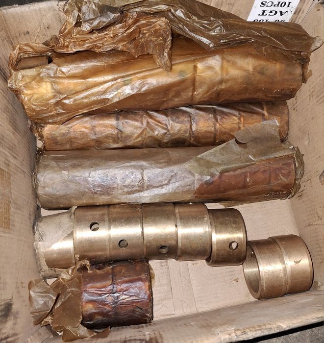 Втулки распредвала ЯМЗ(236-238)маз-кразСРСР.совдеп.оригінал.Втулки МАЗ