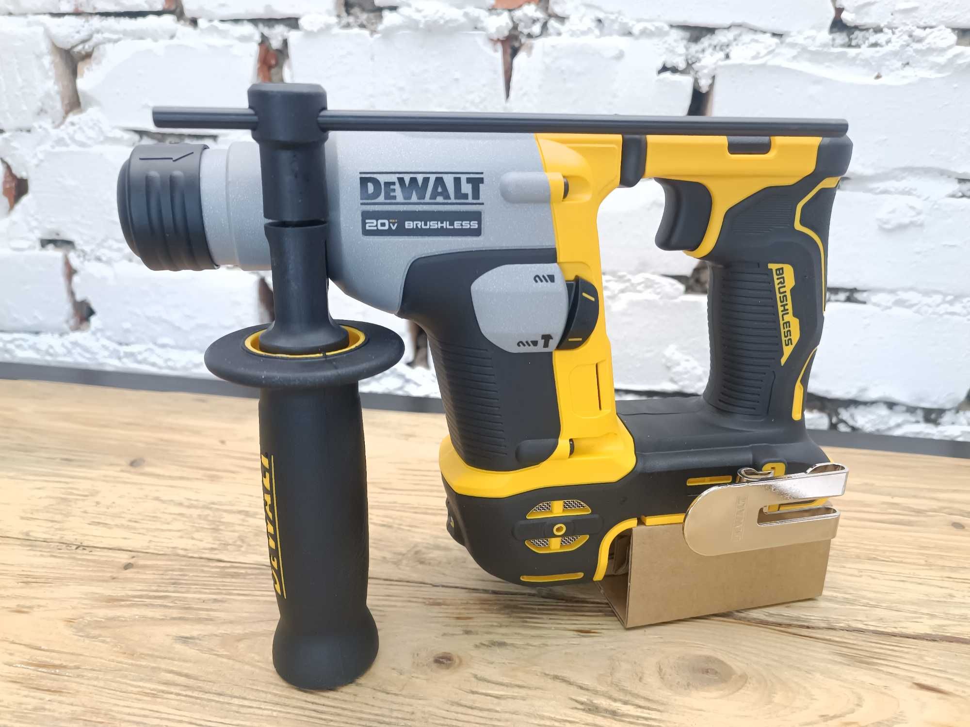 Безщітковий аккумуляторний перфоратор DeWalt DCH172B DCH172  з США