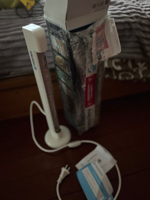 Лампа кварцова на підставці