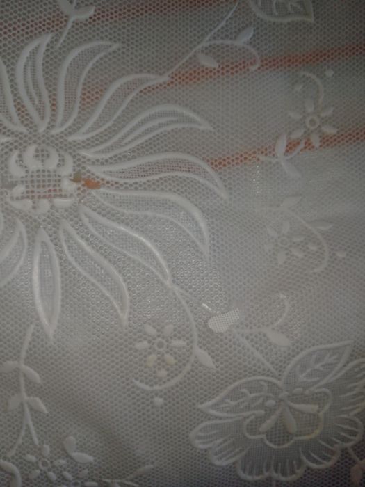 Продається клейонка на стіл.