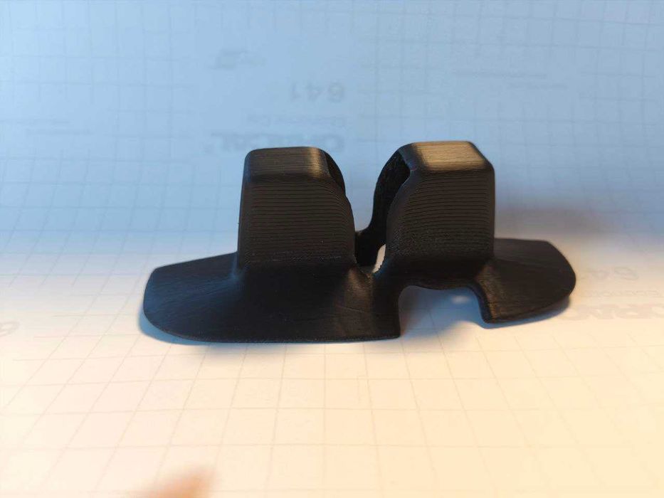 Пильник кожух замка багажника Renault Scenic II Grand Megane Laguna