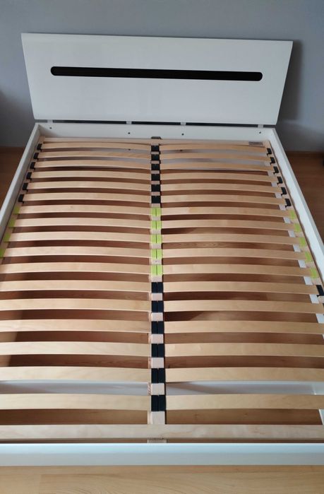 Sprzedam łóżko sypialniane Asteca