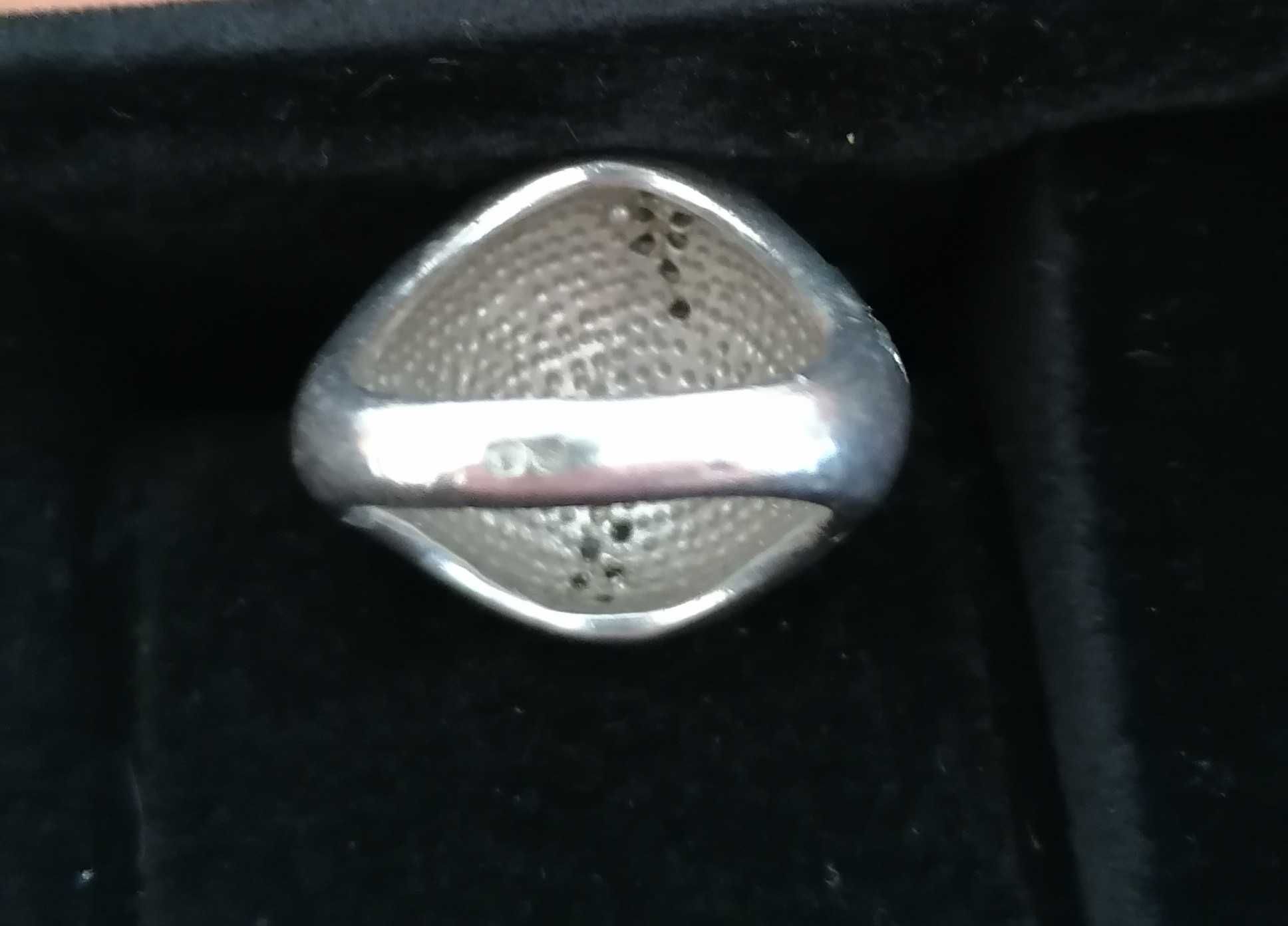 Conjunto de 5 anéis de prata com contraste