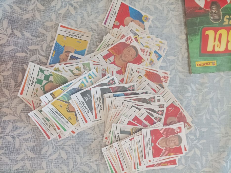Cromos futebol 24-25