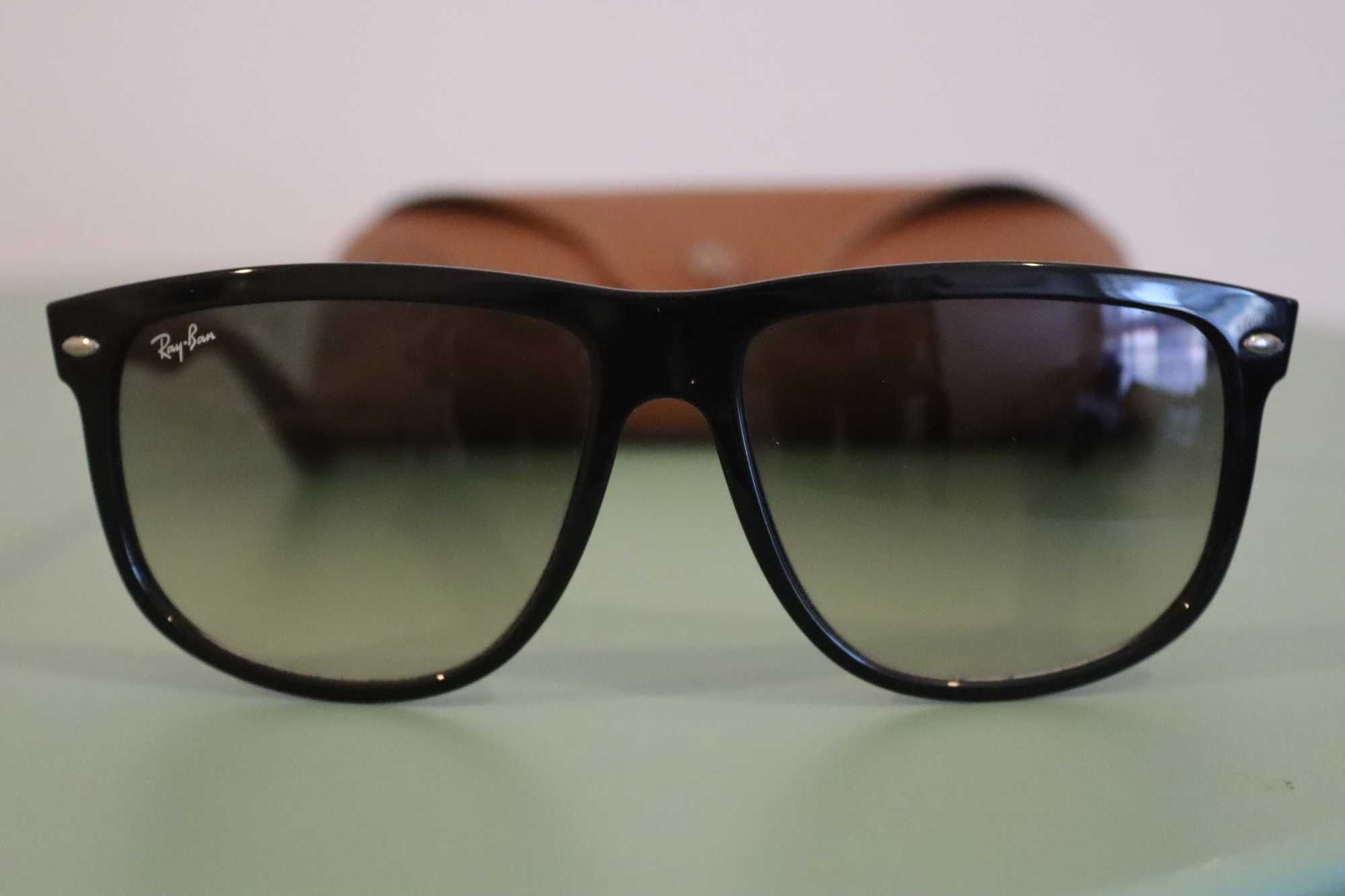 Óculos de sol RayBan modelo Boyfriend originais como novos