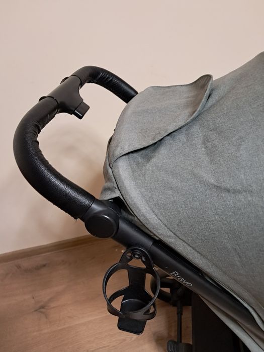 Коляска прогулянкова   візочокCarello bravo