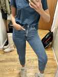 Ciemnoniebieskie marmurkowe mom jeans rozmiar S dżinsy damskie cropped