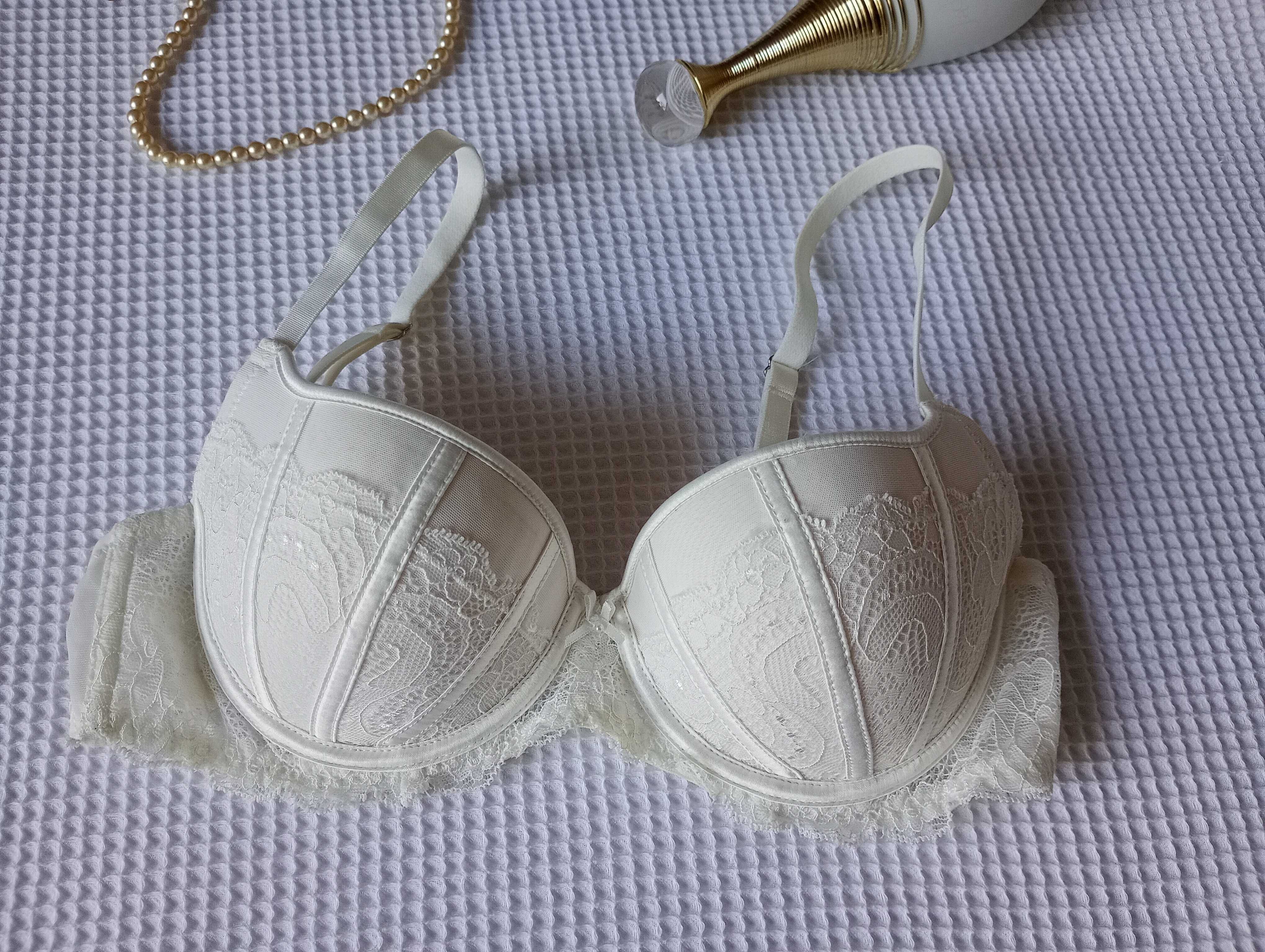 biustonosz Reserved elegancki