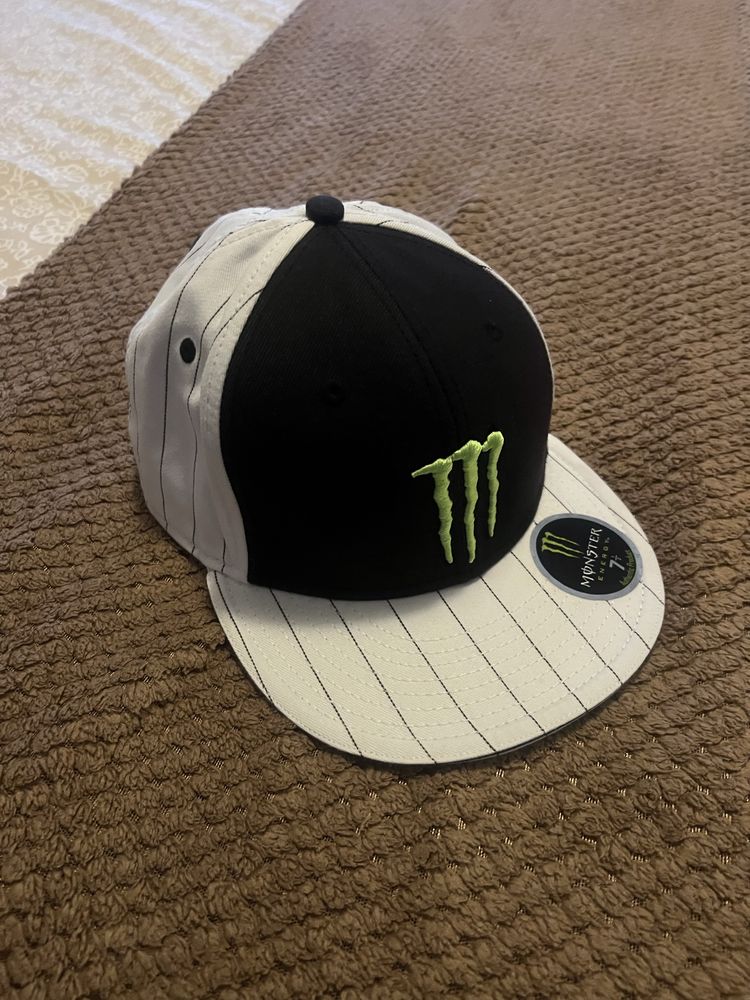 Boné/Cap/SnapBack Monster original novo