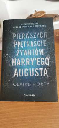 Pierwszych Piętnaście Żywotów Harry'ego Augusta, Clarine North