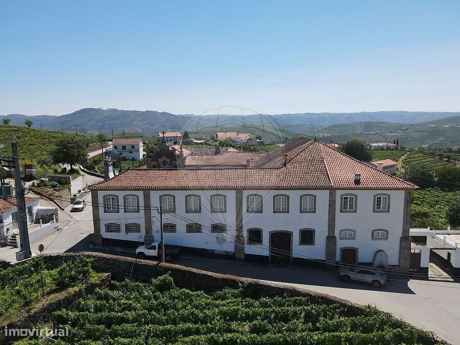 Moradia T6 para venda