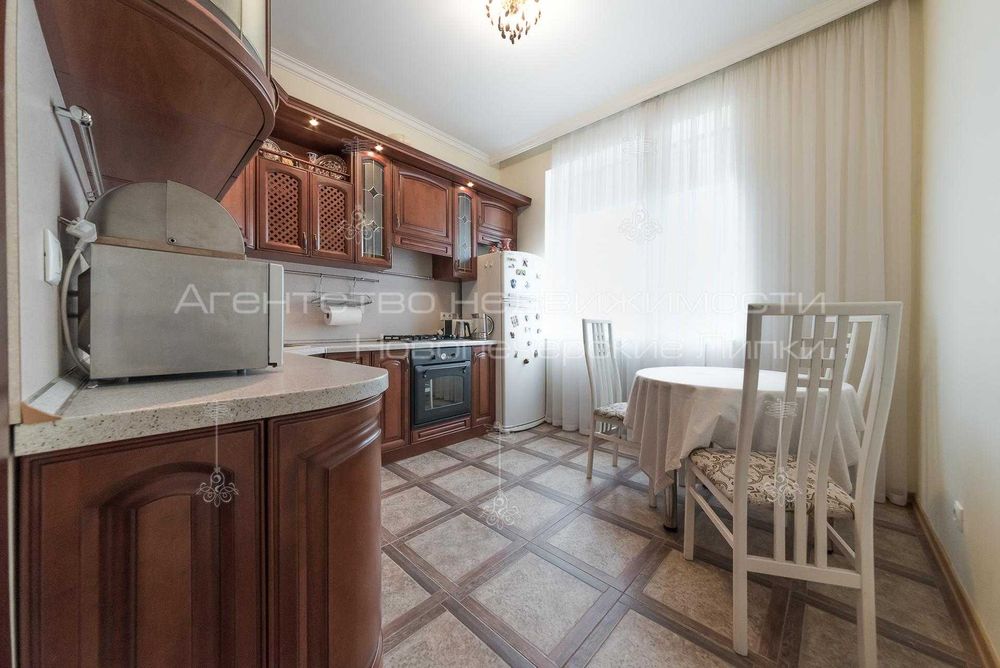 Продаж 2х кімнатної квартири 57м2 бул. Дружби Народів 20 Звіринецька