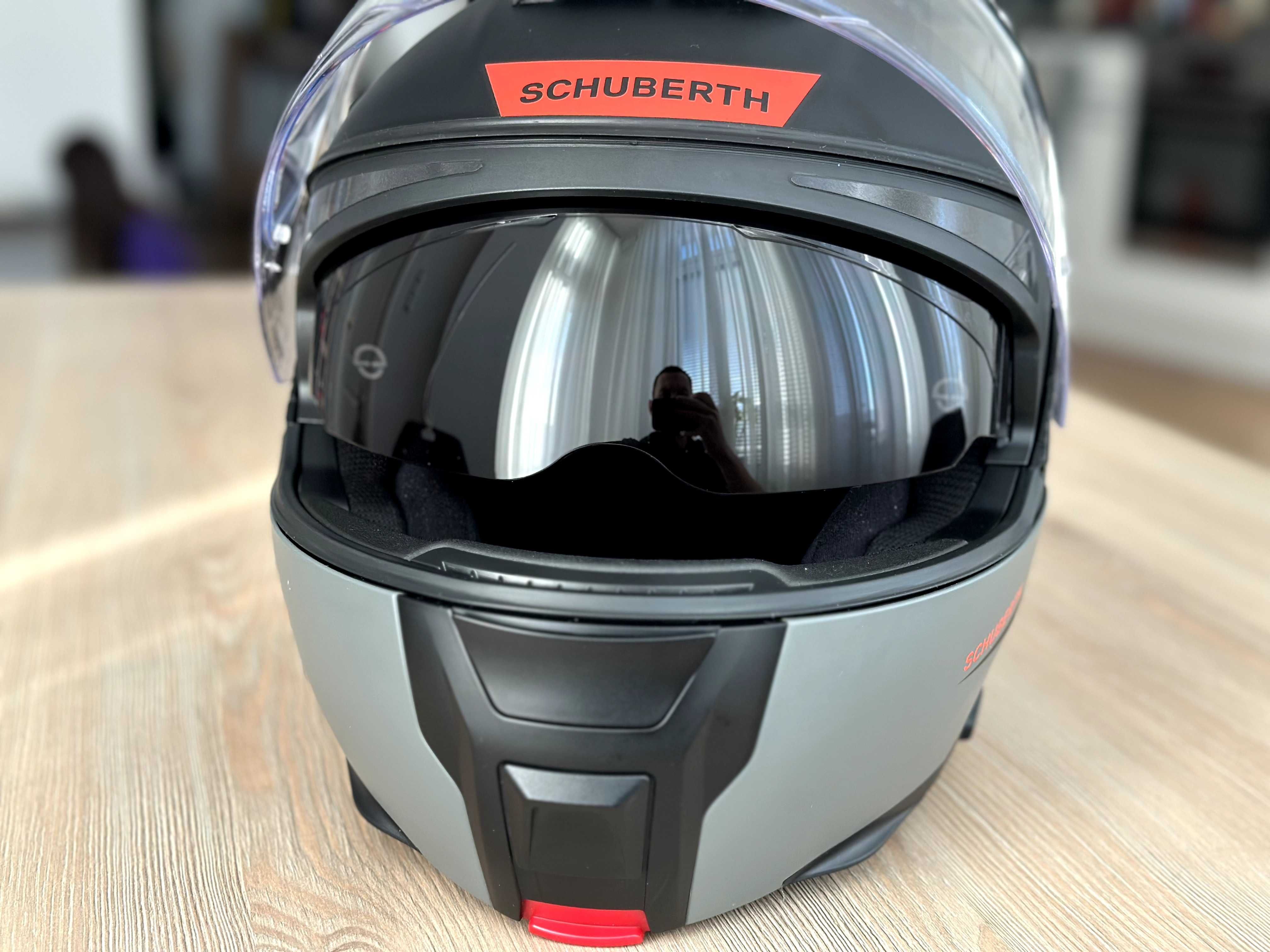 Schuberth c5  M розмір шолом шлем.