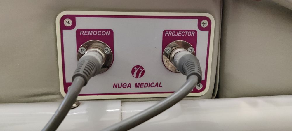 Масажне ліжко Nuga Best NM-4000