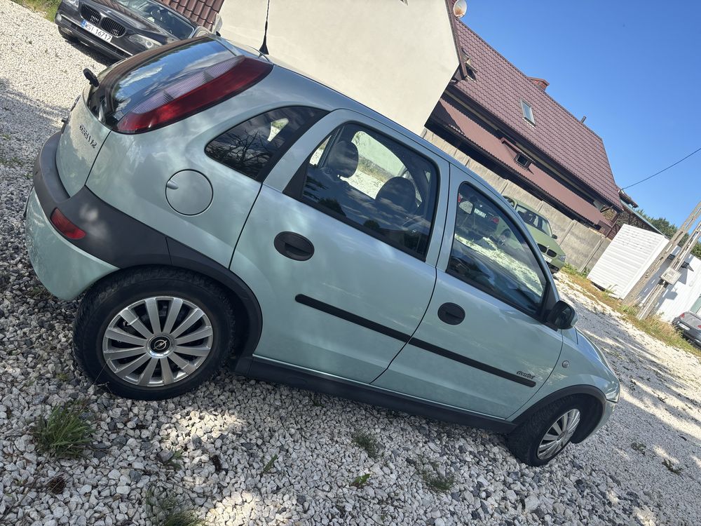 Opel Corsa 1.2B klima el szyby wspomaganie bez rdzy idealna
