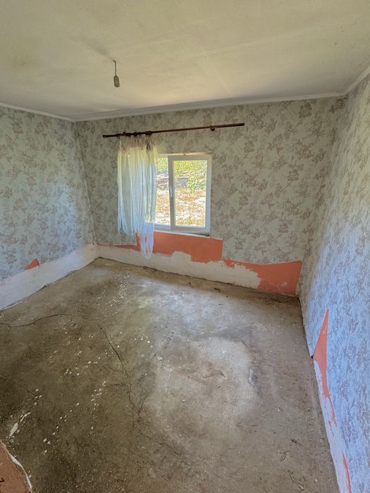 Продаж 2-х будинків та ділянки 25 соток