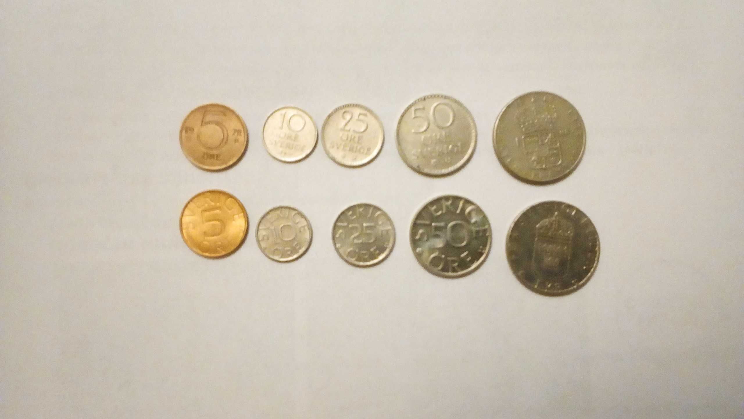 монеты Швеции двух выпусков