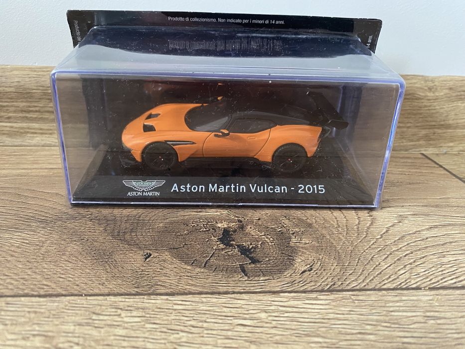 Aston martin Vulcan 2015 James Bond 1:43