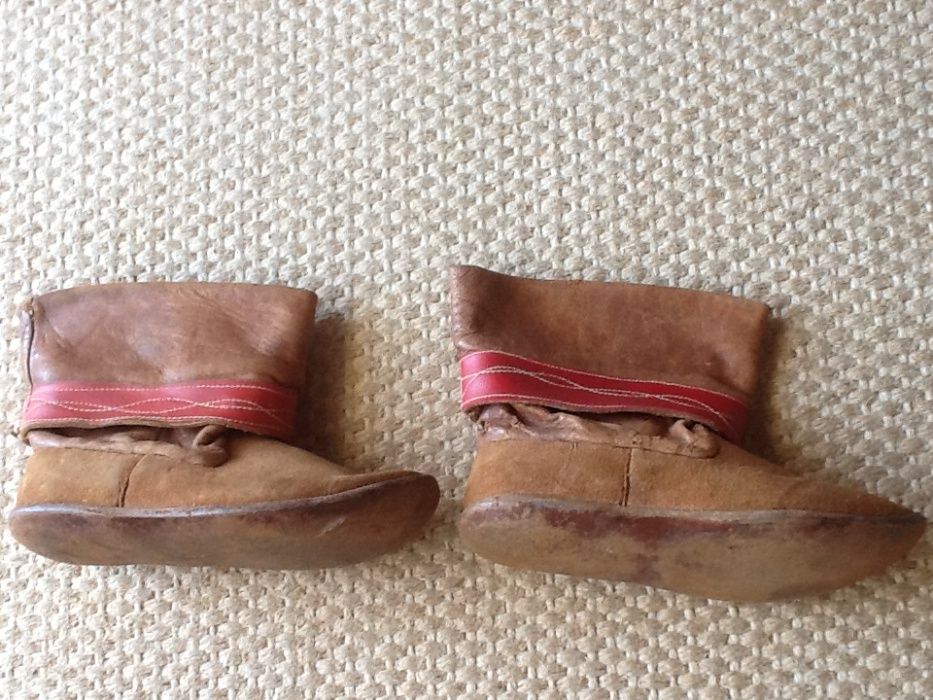 Bota chã, ou bota de vilão, calçado do traje típico da ilha da Madeira