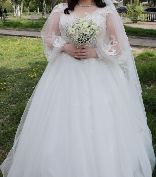 Свадебное платье