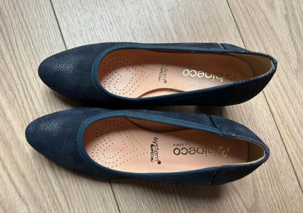 Nowe granatowe czółenka skórzane bioeco by arka 38 softstep clarks