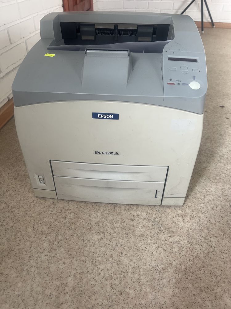 Продам принтер EPSON EPL-N3000