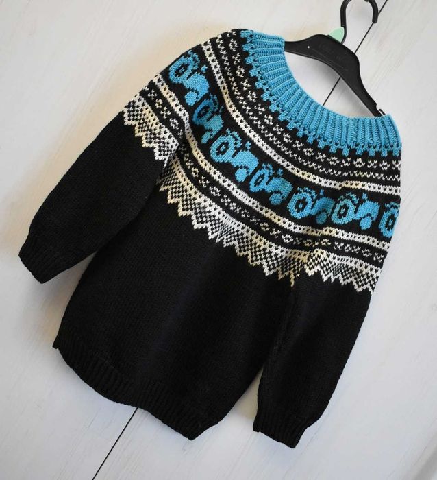 Sweterek wełniany 110 116 wełna ciepły handmade traktory sweter zimowy