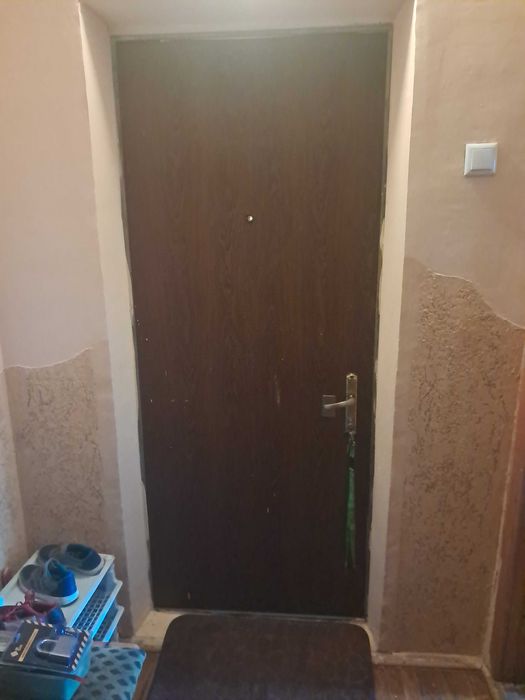 Продам 3 кім на 8 березня