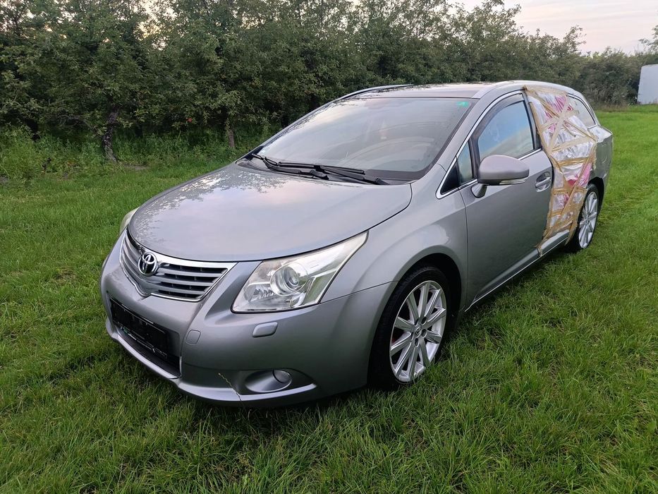 Toyota Avensis 2.2 d-cat navi kamera xenon