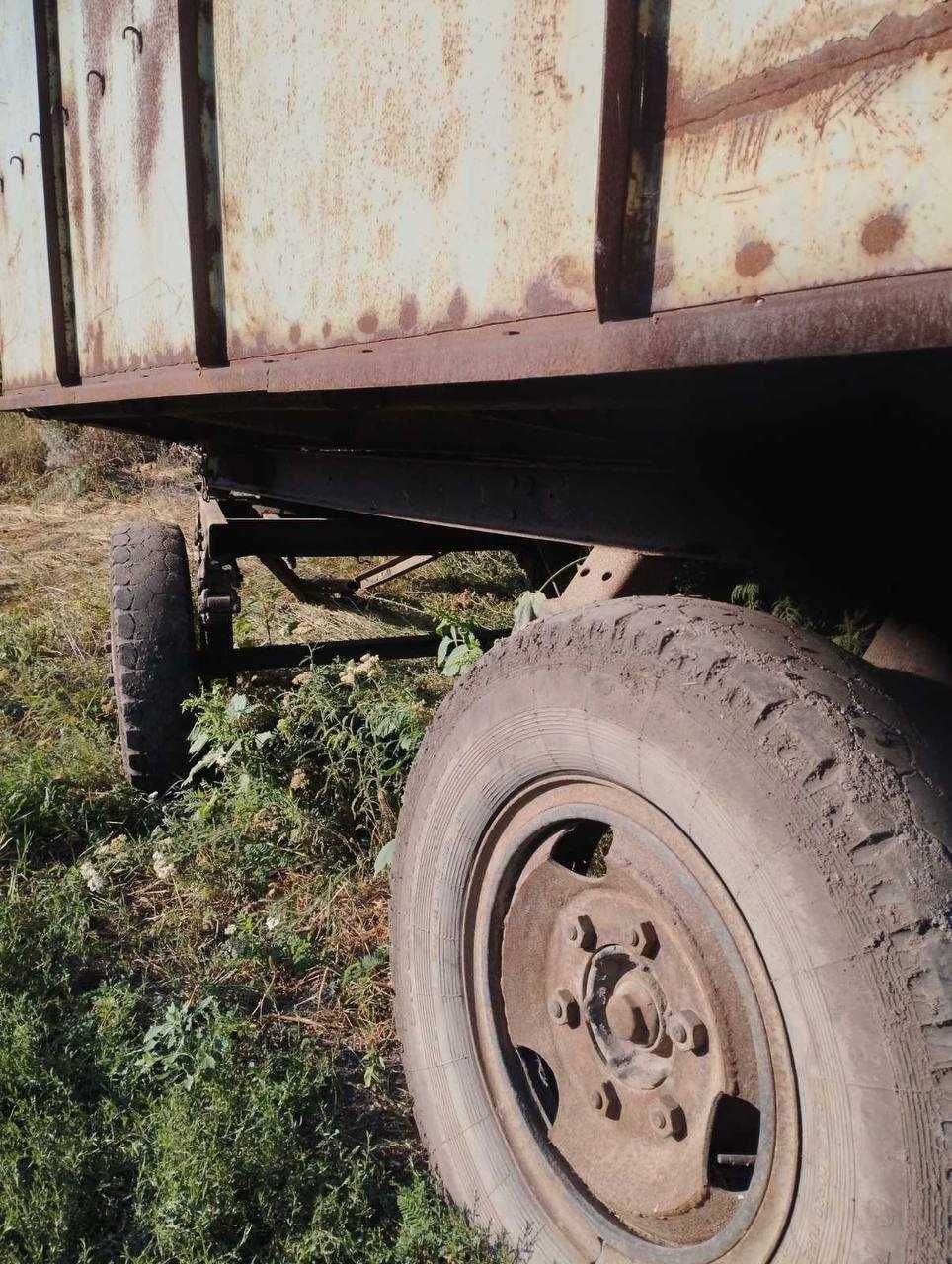 Тракторний прицеп 2ПТС-4