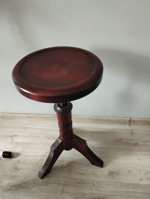 Taboret do fortepianu