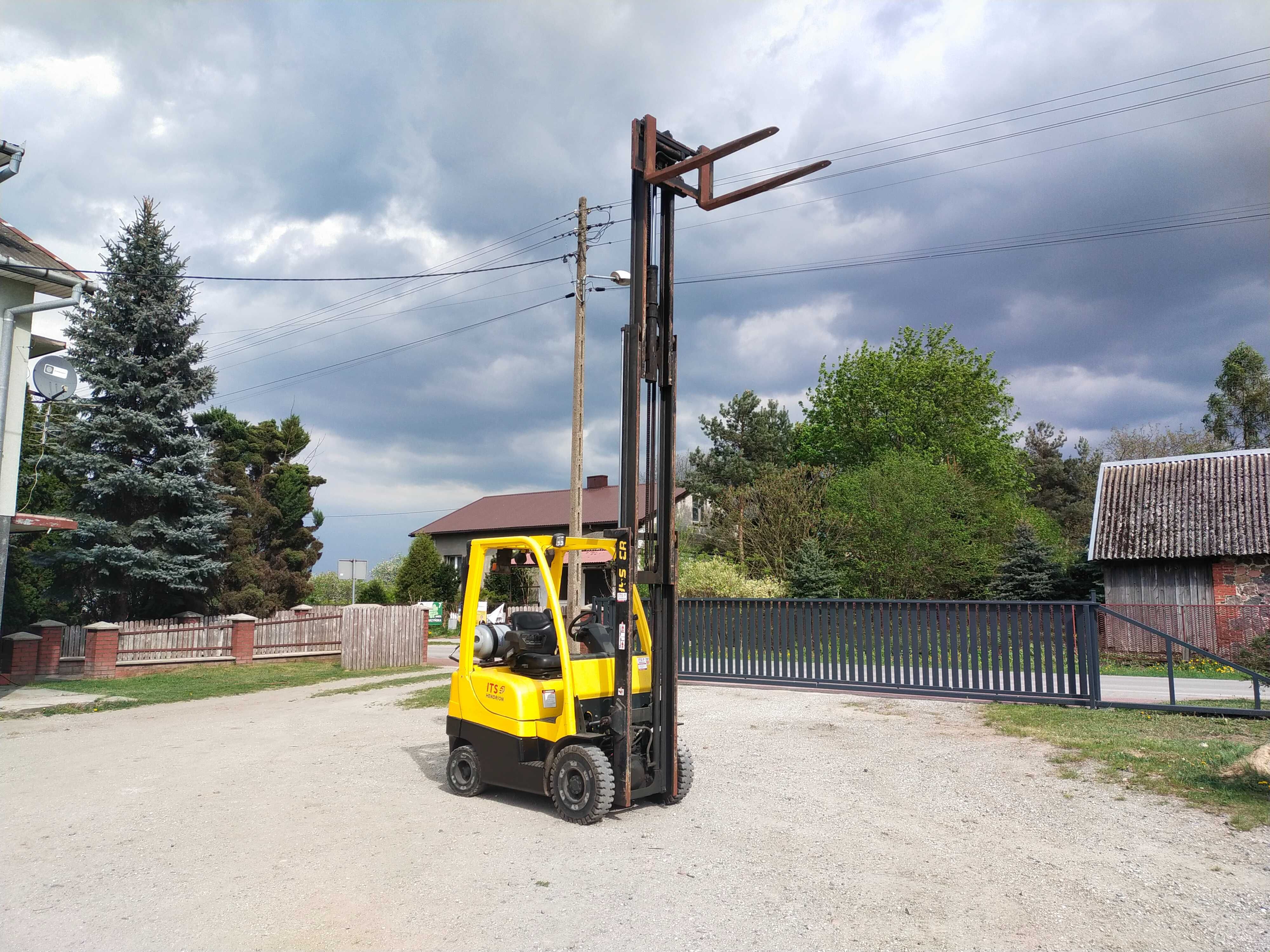 Wózek widłowy Hyster 2 tony,triplex 4900mm, super stan,import holandia