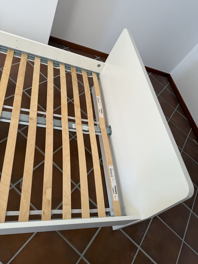 Cama 140x190 branca