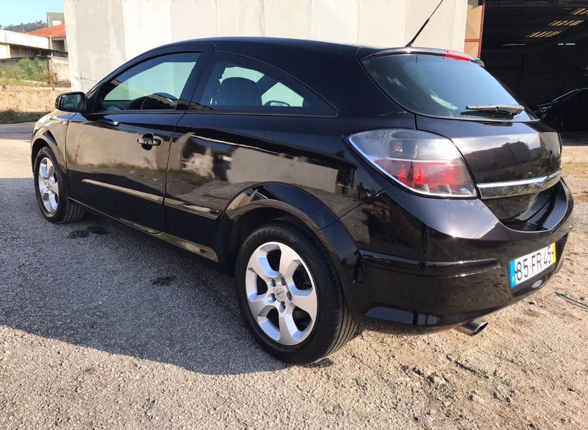 Opel astra GTC 5 LUGARES